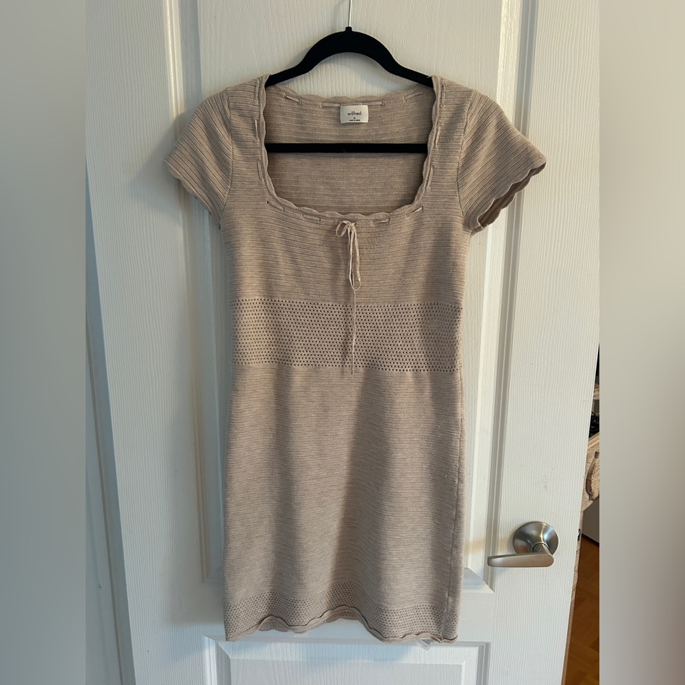 WILFRED Beige Knit Short Sleeve Dress